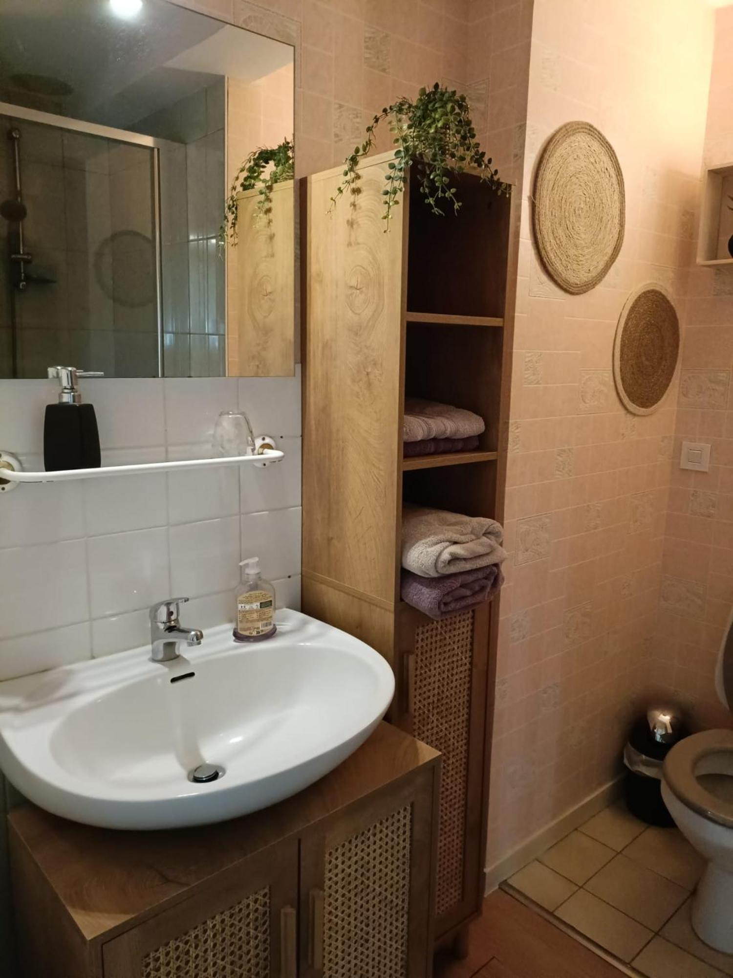 Maison D'Hotes Les Vallees Saint-Quentin-sur-le-Homme Ngoại thất bức ảnh